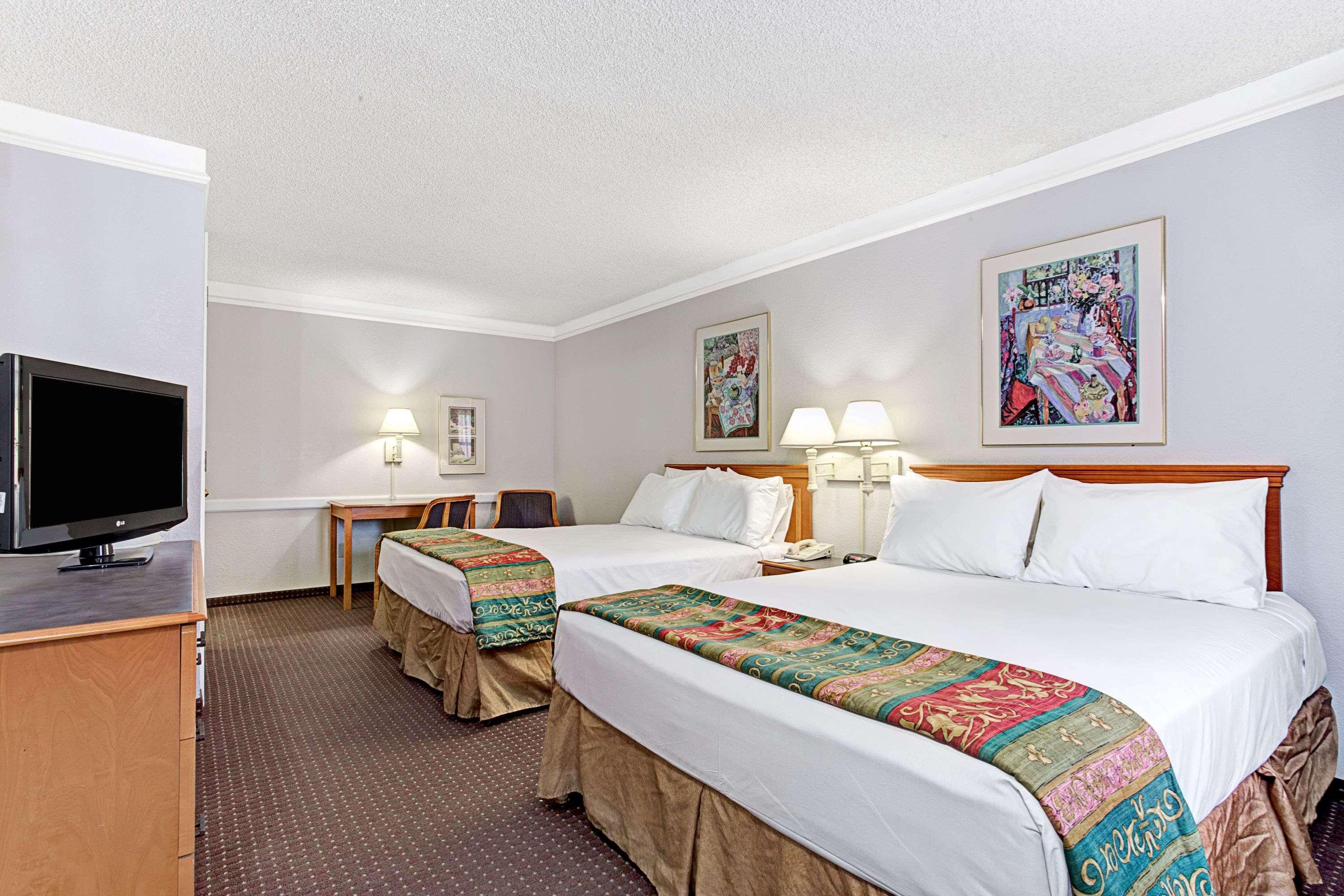 Days Inn By Wyndham Tucson City Center Zewnętrze zdjęcie