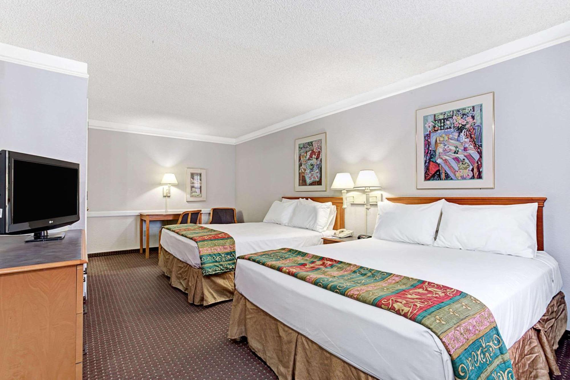 Days Inn By Wyndham Tucson City Center Zewnętrze zdjęcie