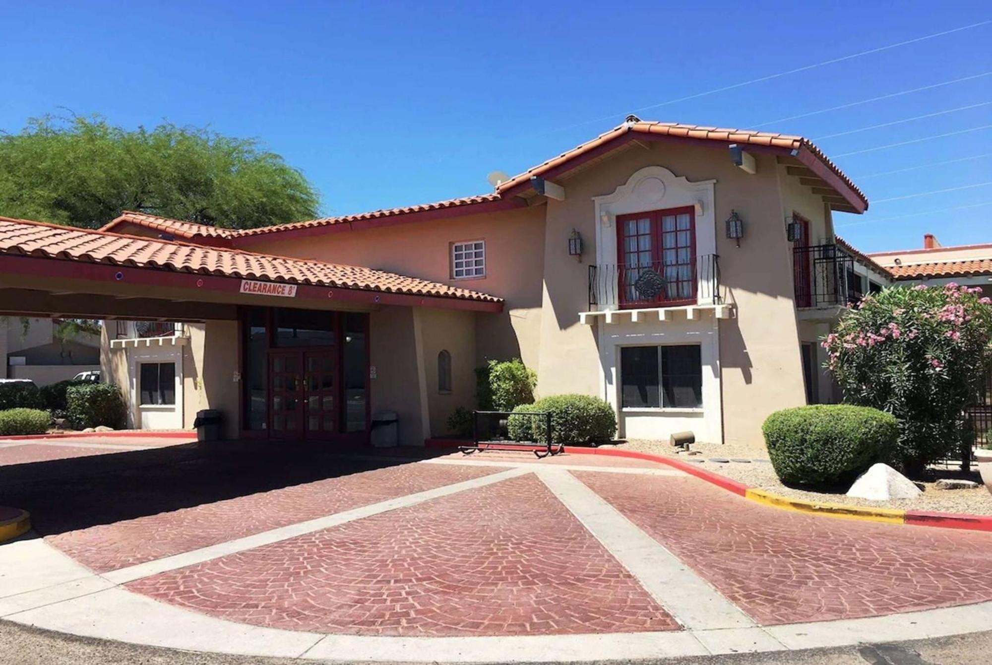 Days Inn By Wyndham Tucson City Center Zewnętrze zdjęcie