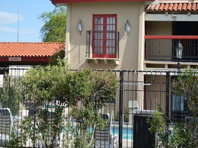 Days Inn By Wyndham Tucson City Center Zewnętrze zdjęcie
