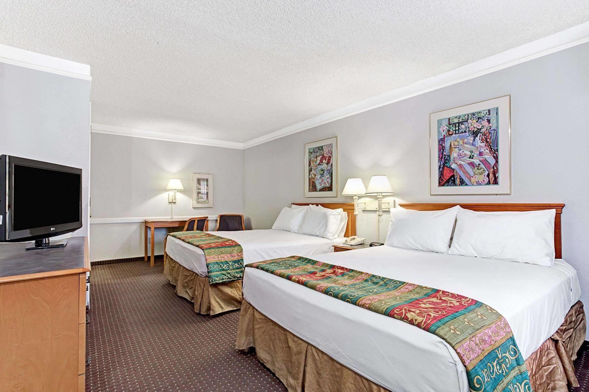 Days Inn By Wyndham Tucson City Center Zewnętrze zdjęcie