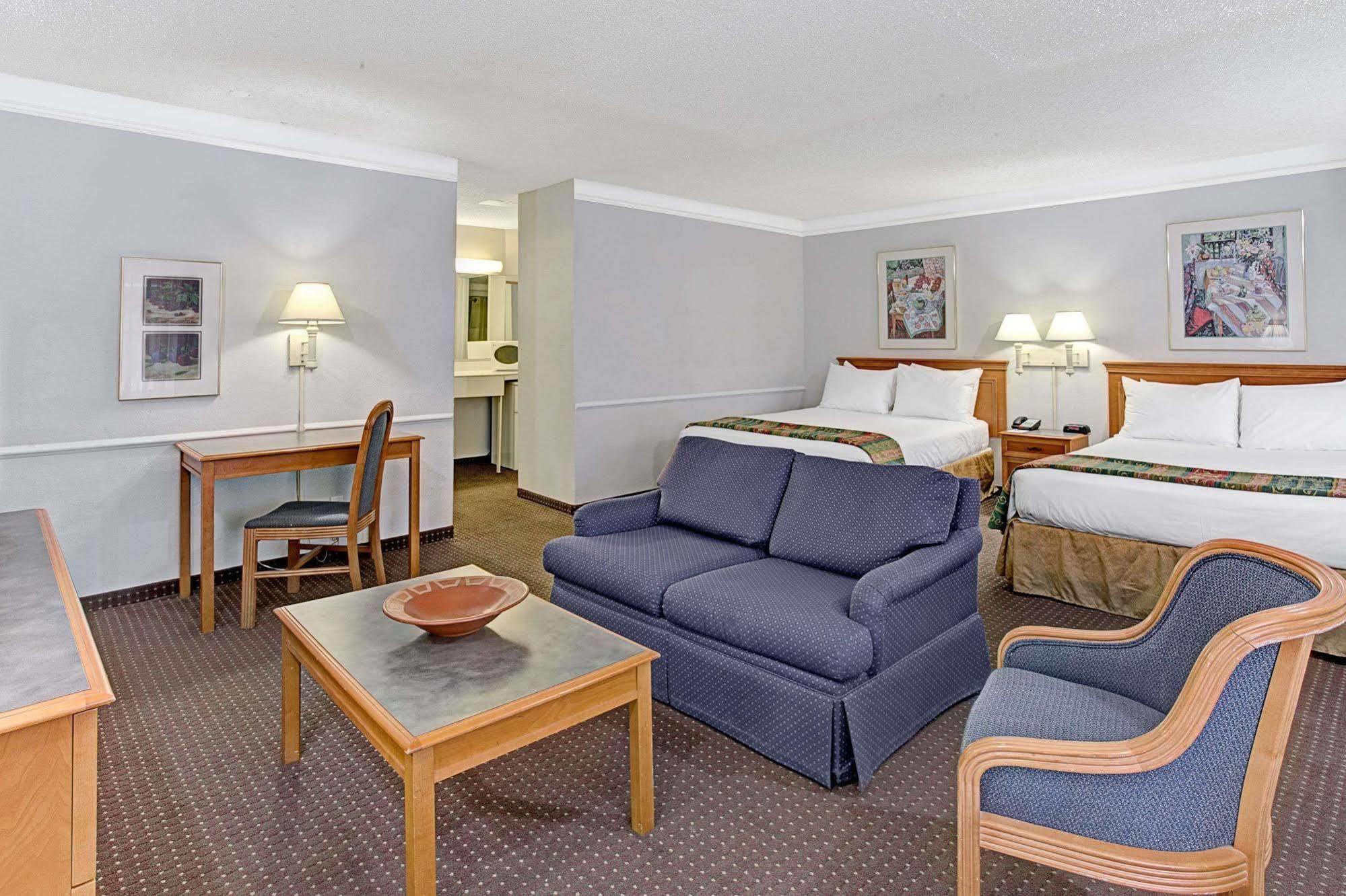 Days Inn By Wyndham Tucson City Center Zewnętrze zdjęcie